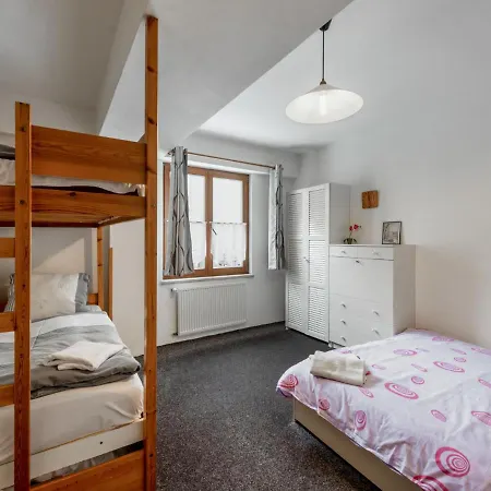 Lanovka-1 By Interhome Lägenhet